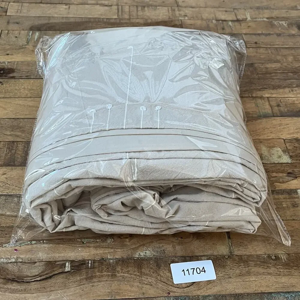 Threshold Queen Duvet Cover 100% Cotton Tan Embroidery Zipper Closure